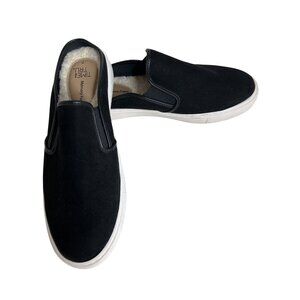 Time And Tru Womens Black Slip-On Shoes Size 7 Memory Foam Sole Comfortable
